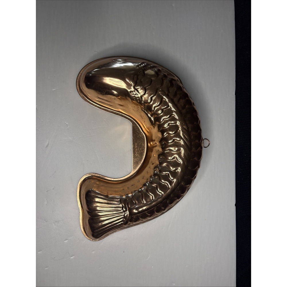 Copper Metal Fish Shaped Jello Mold 3.5 Cup Capacity with Wall Hanger Decor